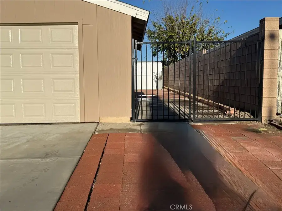 3445 Sparrow, Riverside, CA 92503 - #2