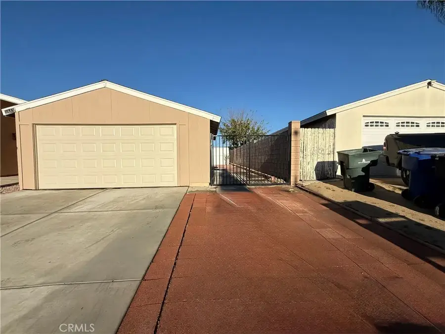 3445 Sparrow, Riverside, CA 92503 - #3