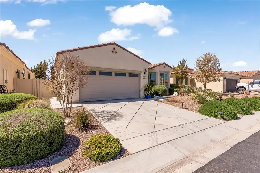 11614 Cascade Street, Apple Valley, CA 92308 - #3