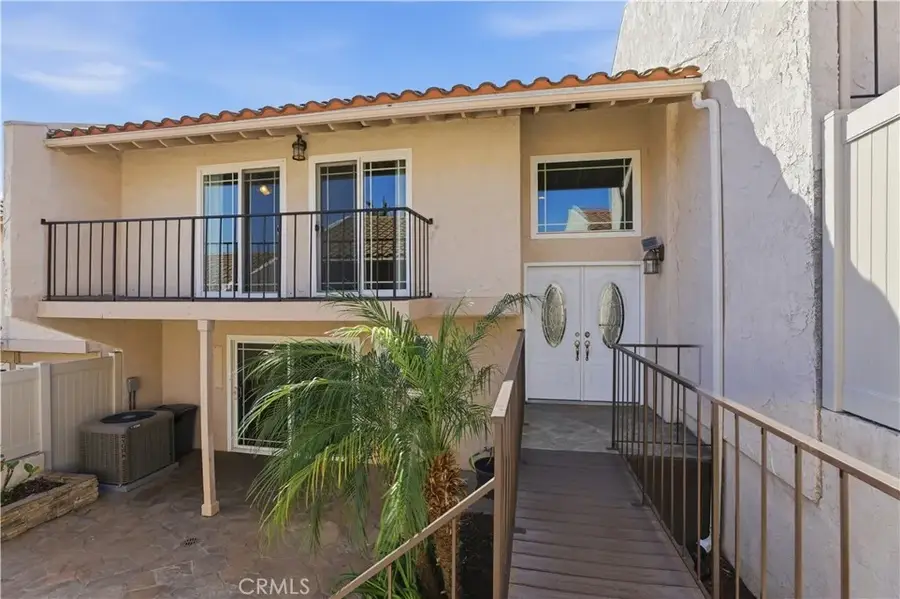 2260 El Capitan, Riverside, CA 92506 - #2