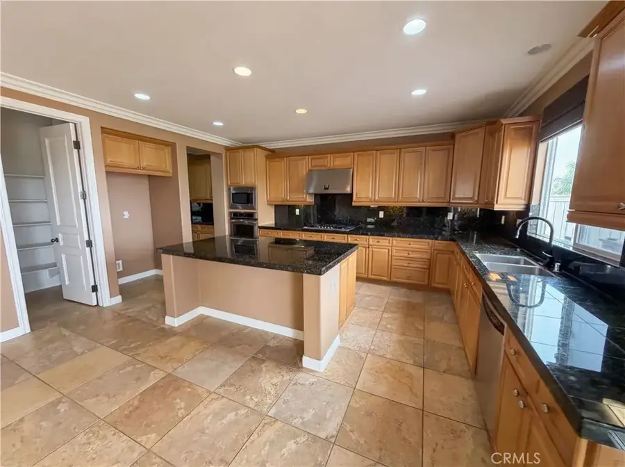 23 Plaza Modena, Lake Elsinore, CA 92532 - #2