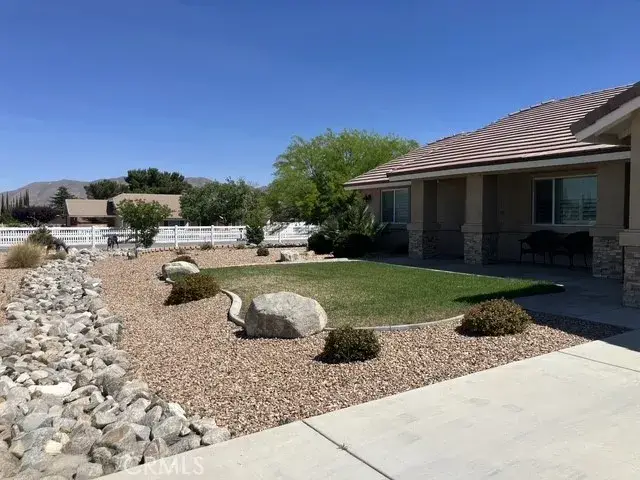 18155 Dunkirk, Hesperia, CA 92345 - #3