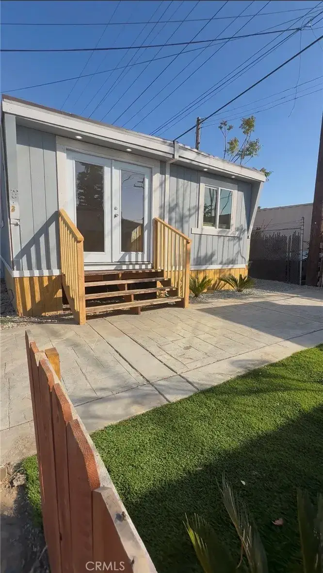 1011 W. La Cadena Drive #30, Riverside, CA 92509 - #1