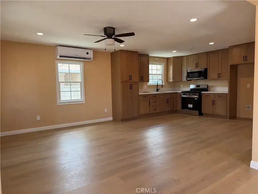 1271 W 19th St, San Bernardino, CA 92411 - #3