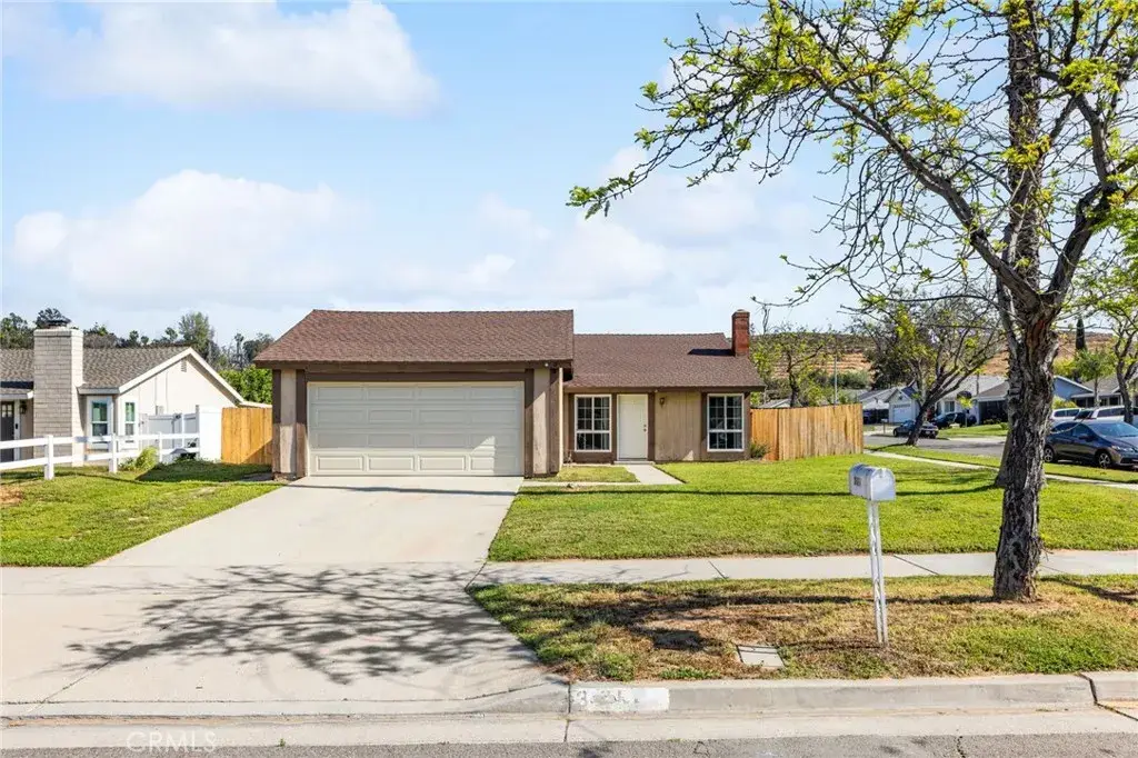 3151 Neptune Drive, Riverside, CA 92503 - #1