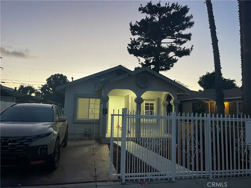 10255 California, South Gate, CA 90280 - #1