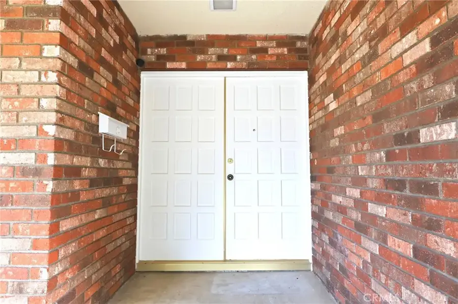 2145 Fairview Avenue, Riverside, CA 92506 - #3