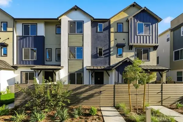 27318 Bear Creek Lane, Valencia, CA 91381