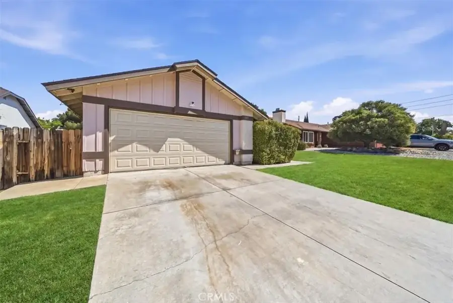 1855 E Avenue R2, Palmdale, CA 93550 - #3