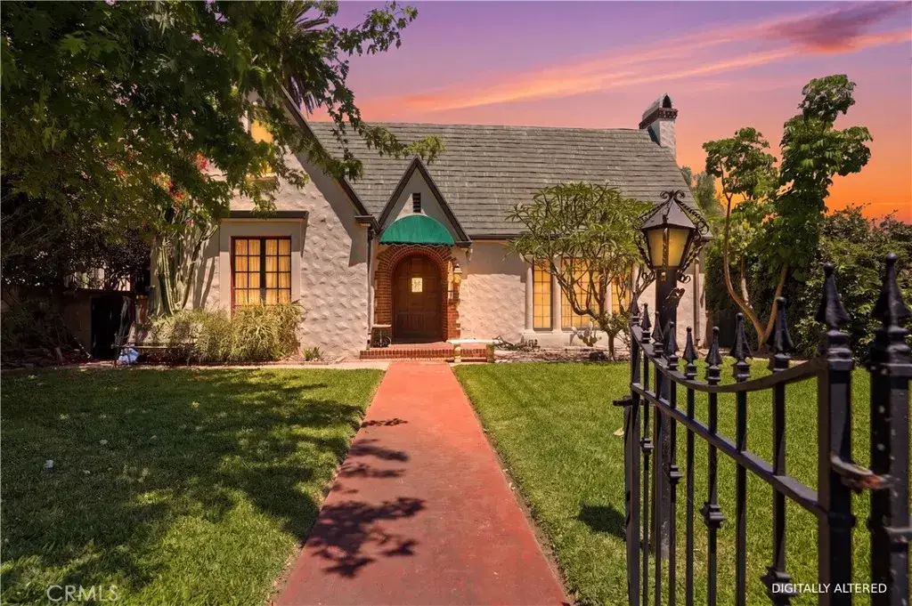 4579 University, Riverside, CA 92501 - #1