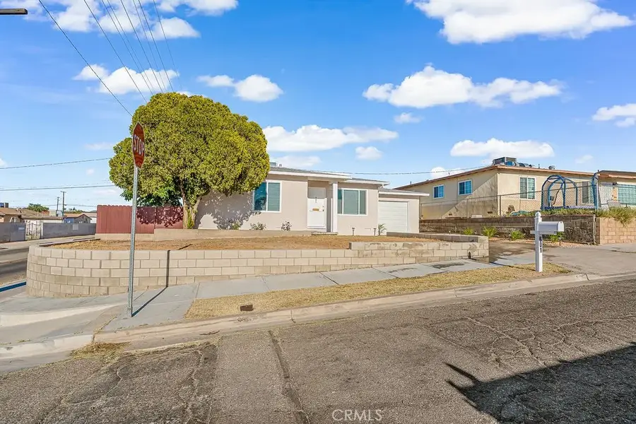 601 Kathleen, Barstow, CA 92311 - #2