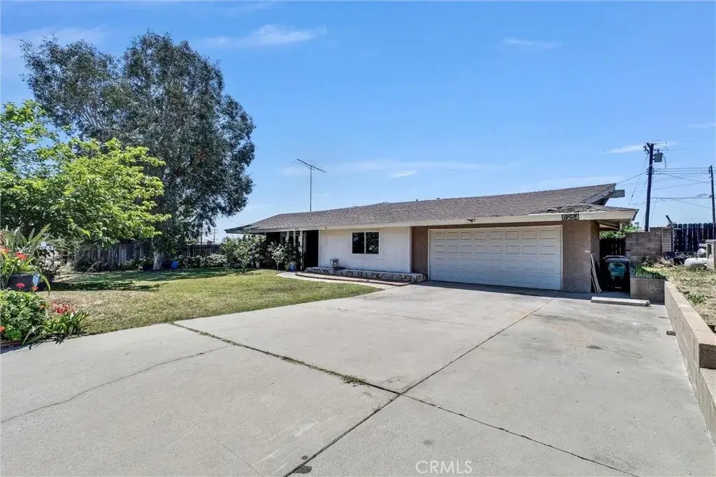 6254 Stanton, Highland, CA 92346 - #1