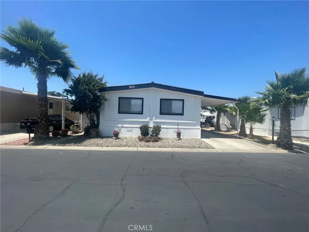 1150 N Kirby #63, Hemet, CA 92545 - #1