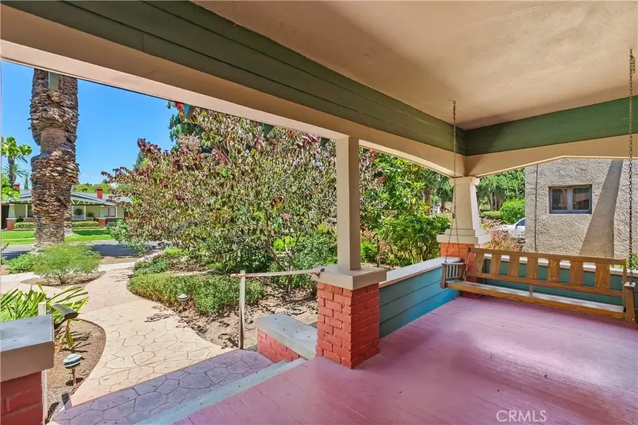 3892 Oakwood Place, Riverside, CA 92506 - #3