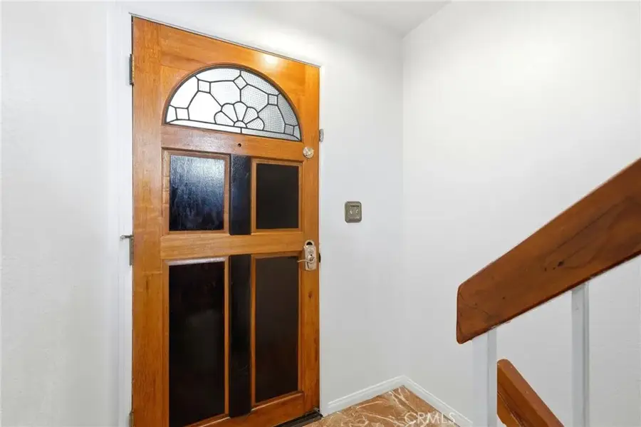 871 S Lucerne #2, Los Angeles, CA 90005 - #2