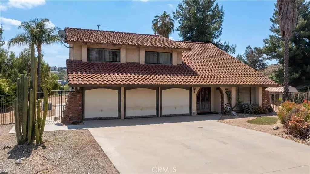 17656 Mockingbird Hill Circle, Riverside, CA 92504 - #1