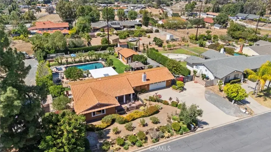 16520 Wagon Wheel Drive, Riverside, CA 92506 - #2