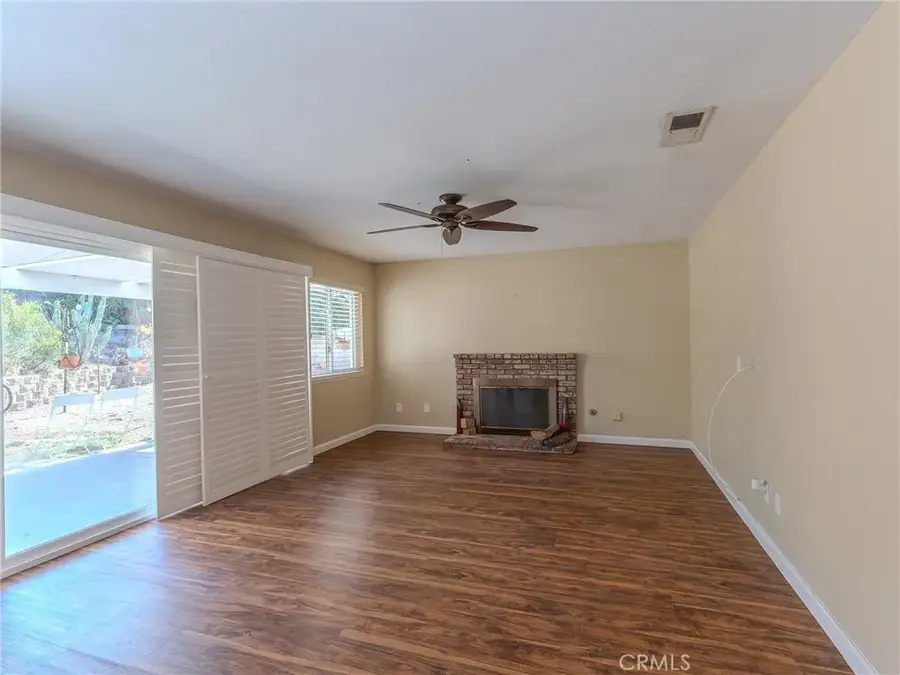 1302 Via Vista, Riverside, CA 92506 - #3