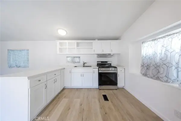 10001 W Frontage #224, South Gate, CA 90280