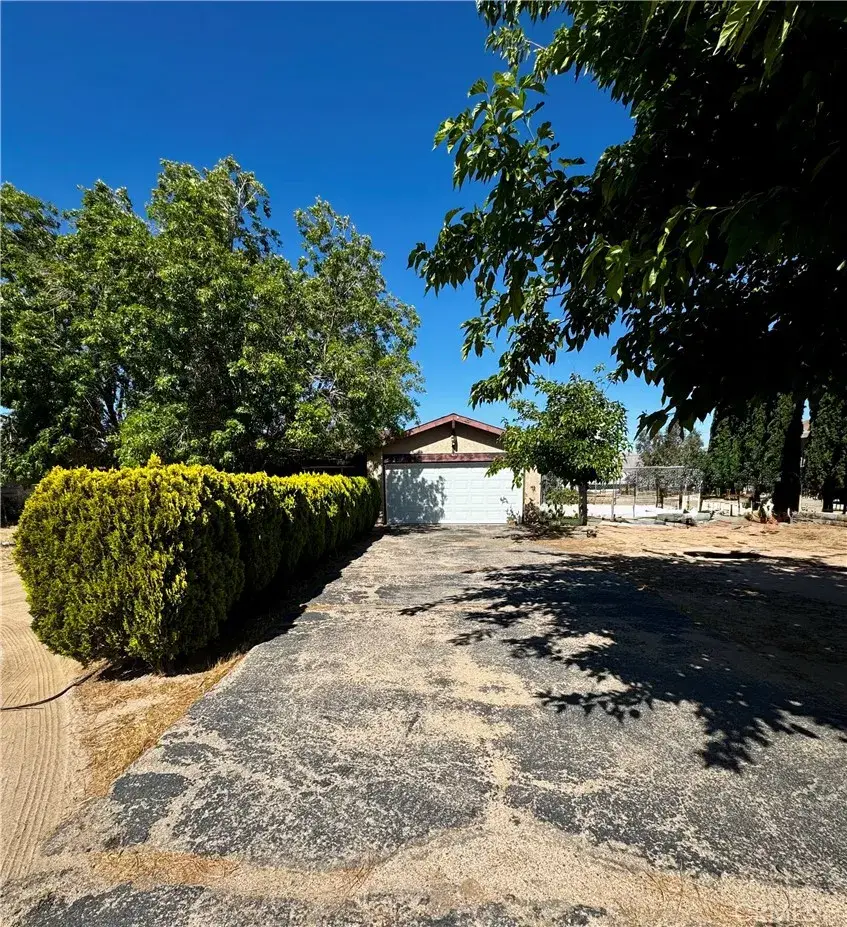 7623 Oxford, Hesperia, CA 92345 - #2