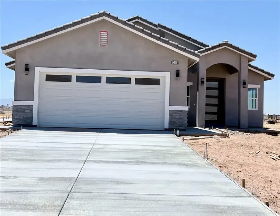 13928 Patomac Road, Apple Valley, CA 92307 - #2