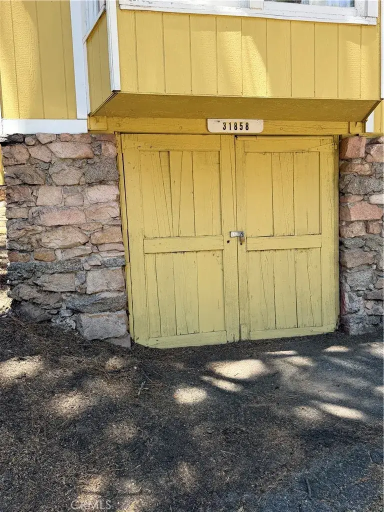 31858 Hollow Way, Running Springs, CA 92382 - #3