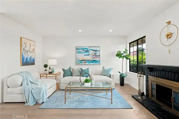 1700 W Cerritos #206, Anaheim, CA 92804