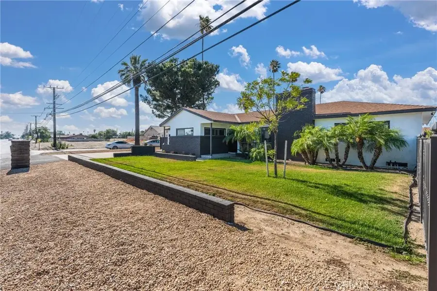 17912 Merrill, Fontana, CA 92335 - #3