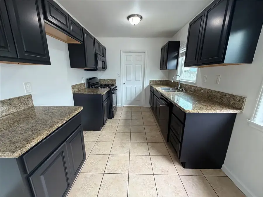 223 E 136th, Los Angeles, CA 90061 - #3