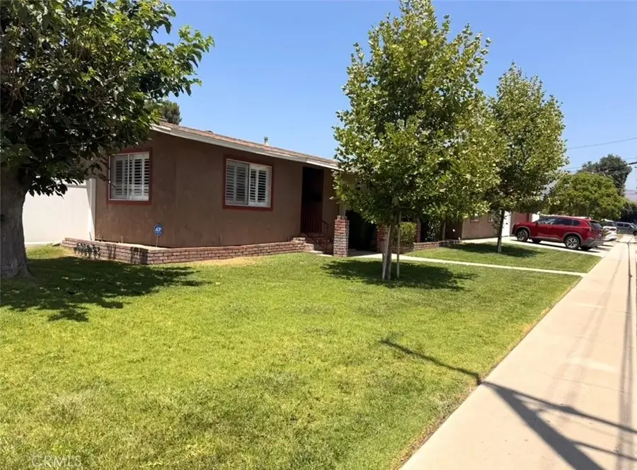 1060 E Lynwood, San Bernardino, CA 92404 - #3