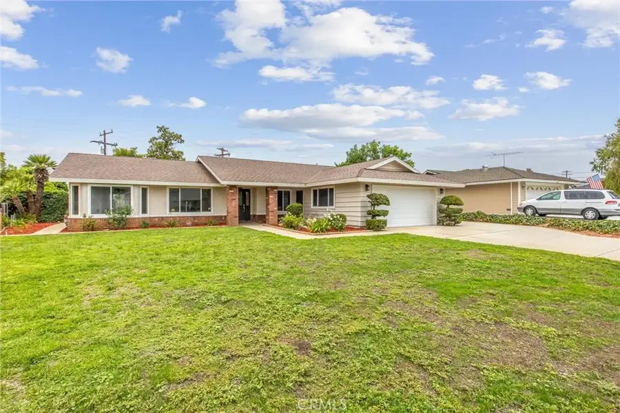 318 Sandalwood Drive, Calimesa, CA 92320 - #2