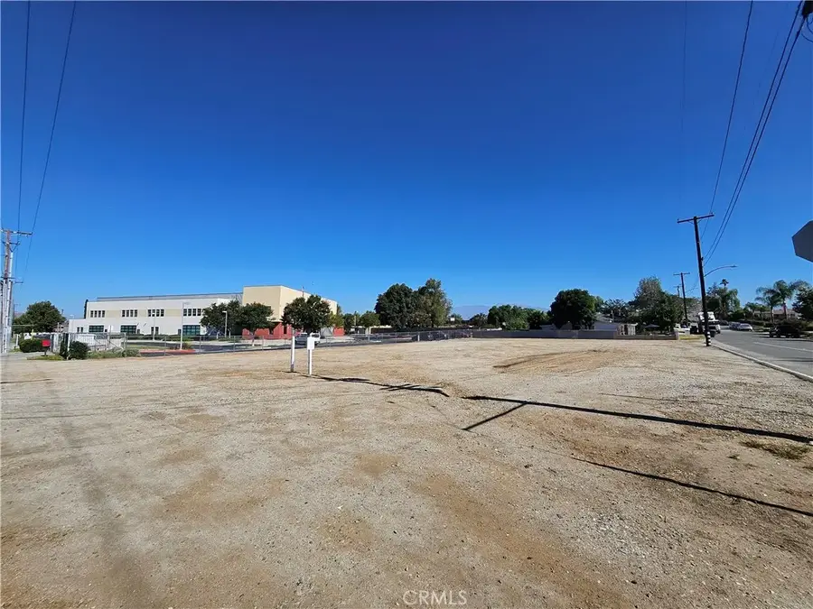 6411 Arlington, Riverside, CA 92504 - #2