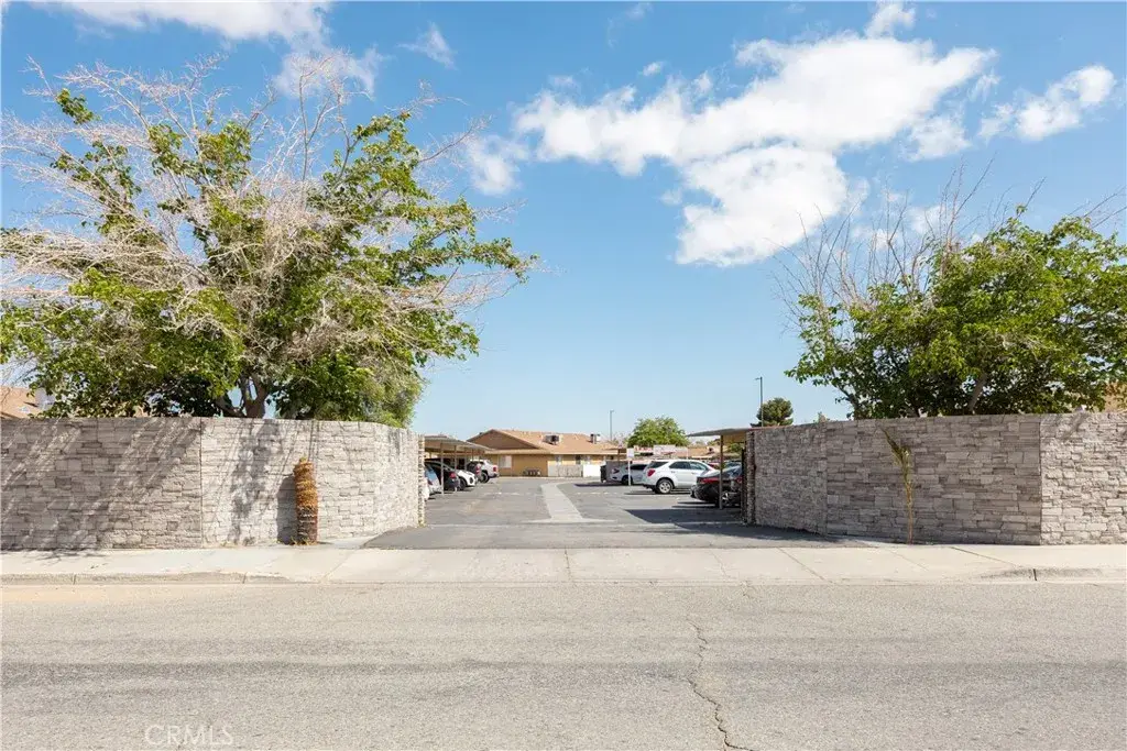 11200 Chamberlaine, Adelanto, CA 92301 - #1