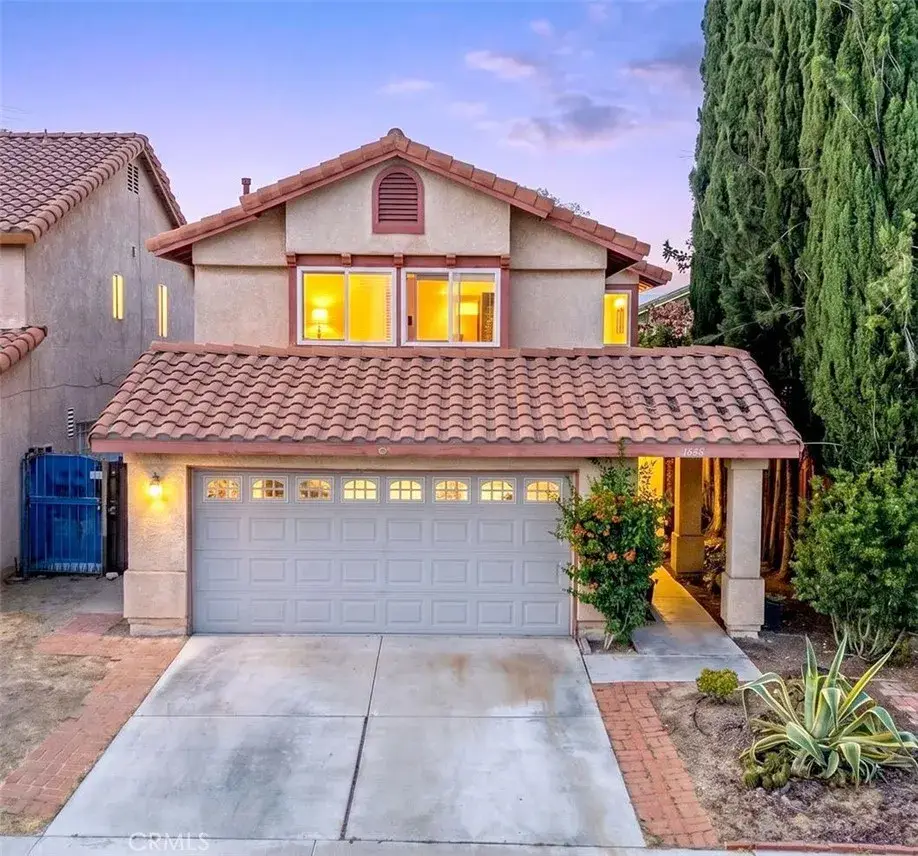 1959 De Carmen Dr, Colton, CA 92324 - #1
