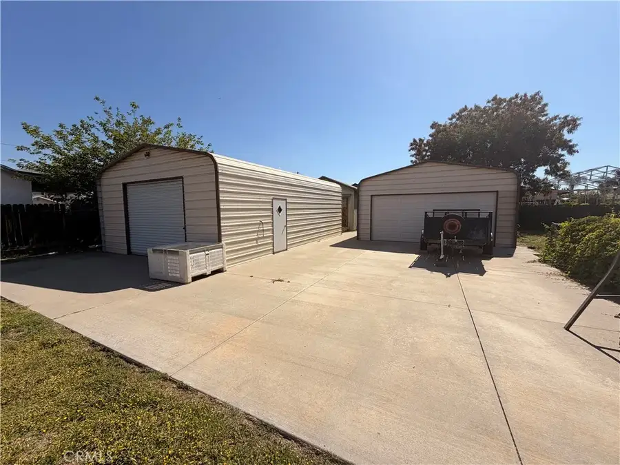7113 Vine, Highland, CA 92346 - #2