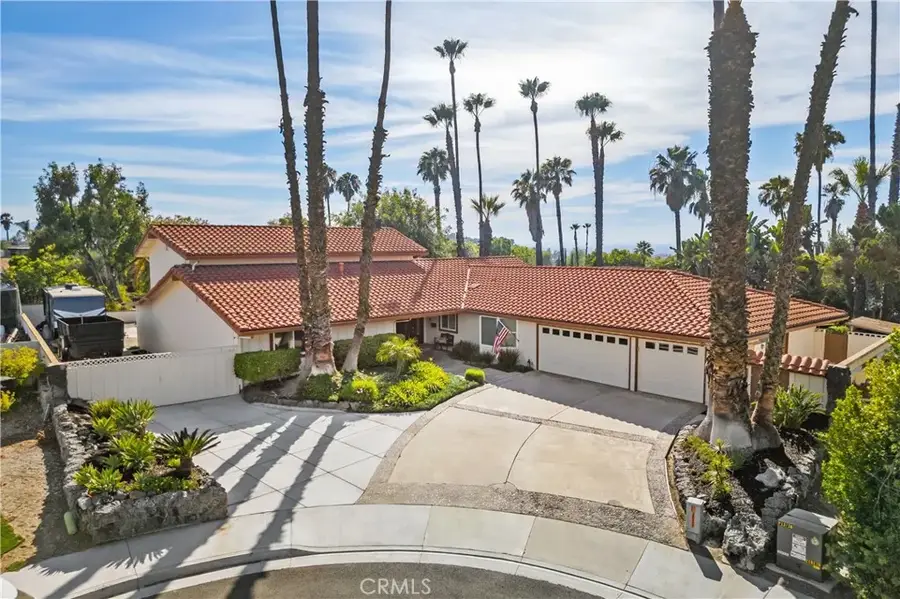6125 Clarendon Court, Riverside, CA 92506 - #3
