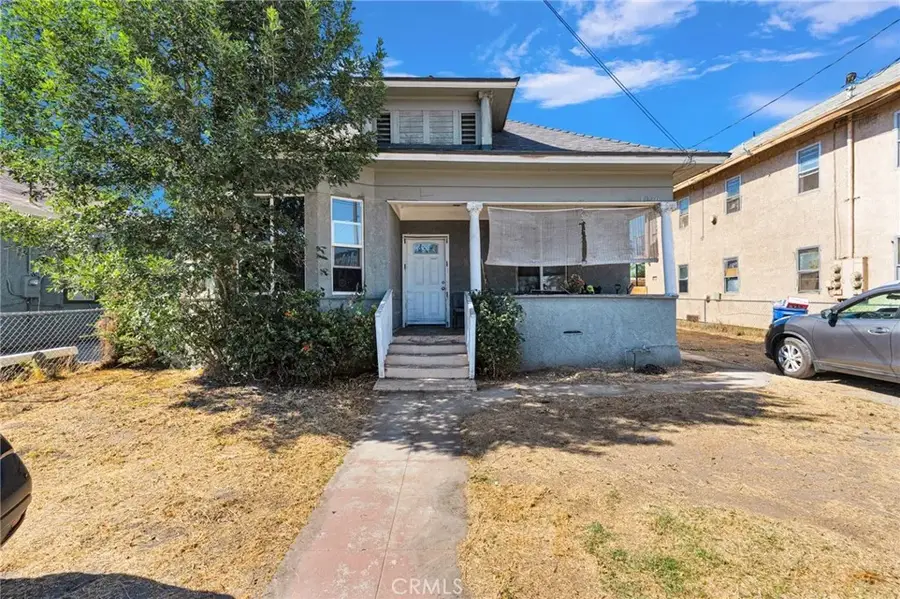 1076 W 5th St, San Bernardino, CA 92411 - #2