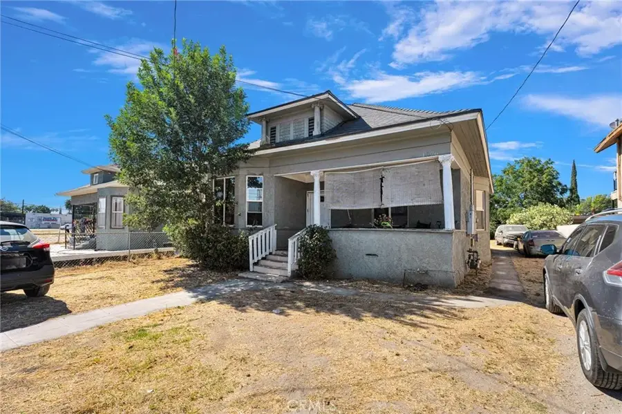 1076 W 5th St, San Bernardino, CA 92411 - #3
