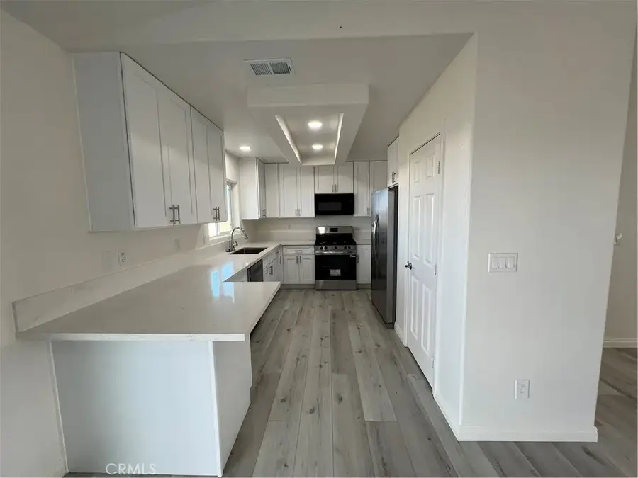 12911 Corton St, Phelan, CA 92371 - #3