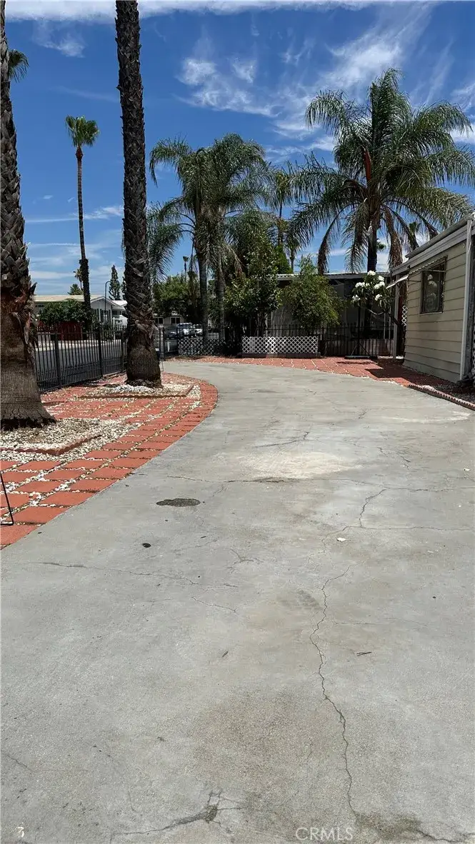 1025 S Riverside #21, Rialto, CA 92376 - #3