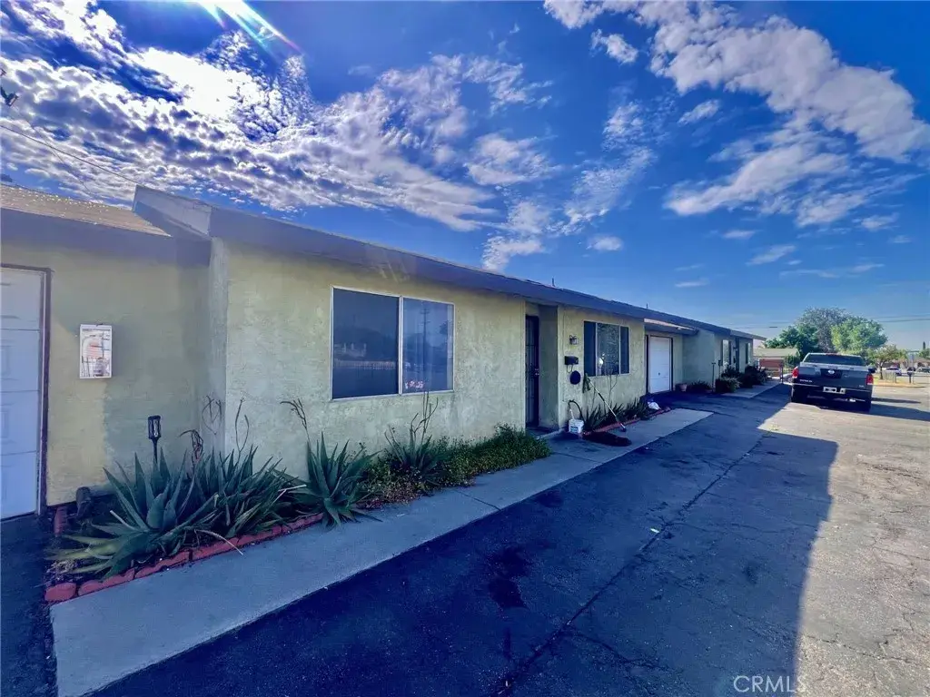 17352 Valencia, Fontana, CA 92335 - #1