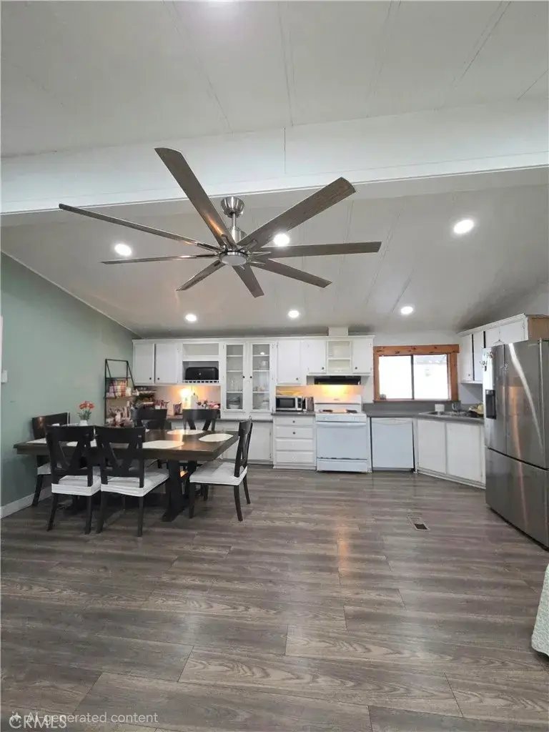 350 E San Jacinto Space 21, Perris, CA 92671 - #2