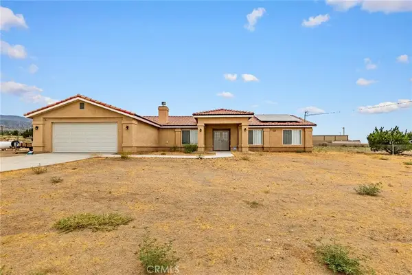 9570 Mescalero Rd, Phelan, CA 92371
