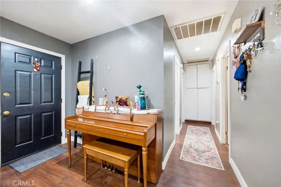 16180 Nisqualli, Victorville, CA 92395 - #2