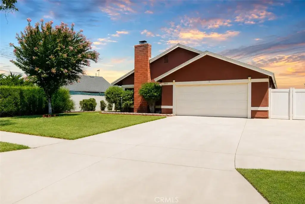 10415 Charleston, Riverside, CA 92503 - #1