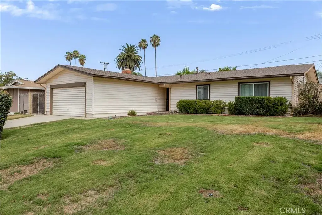 25782 E 17th, San Bernardino, CA 92404 - #1