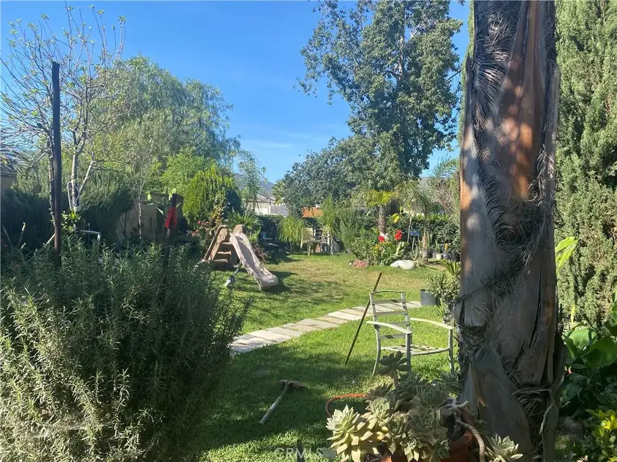 16329 Elaine Drive, Fontana, CA 92336 - #2