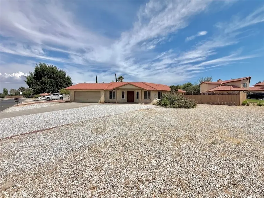 14409 Riverside, Hesperia, CA 92345 - #3