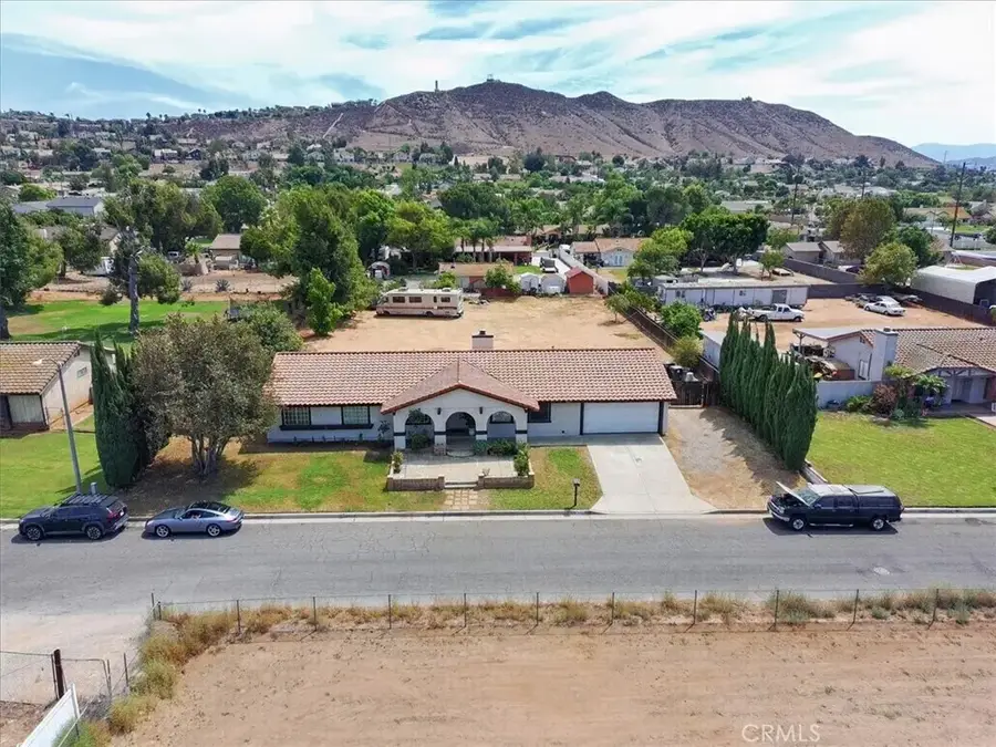 7950 Olivia Way, Riverside, CA 92509 - #2