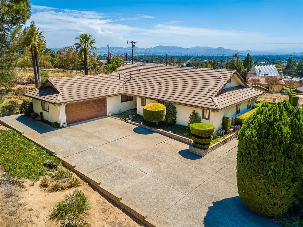 5305 Park Ln, San Bernardino, CA 92404 - #1